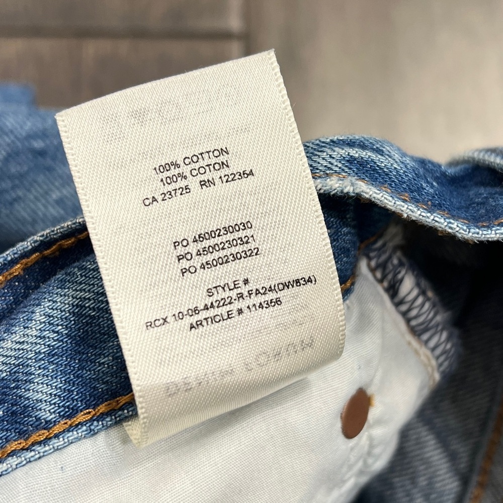 Aritzia Denim Forum The Farrah Hi-Rise Cargo Jean - Picture 12 of 12